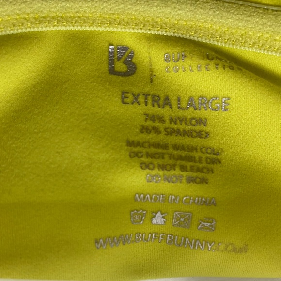 Women’s Sports Bra - Picture 3 of 4